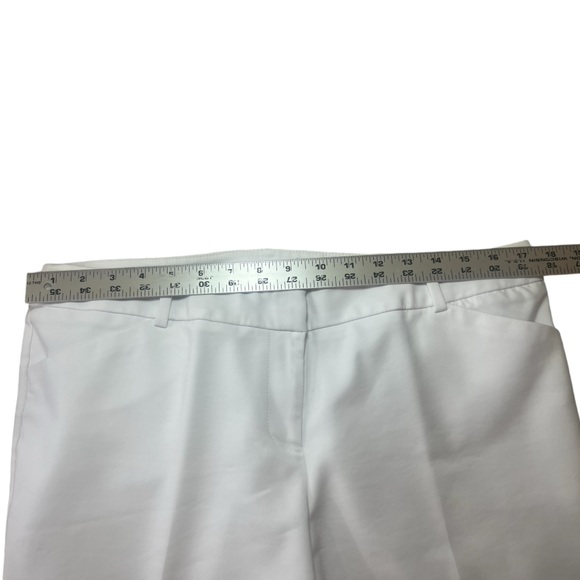 7th  Avenue Design Studio Bermuda Short Womens Signature fit Stretch White. - Picture 4 of 6